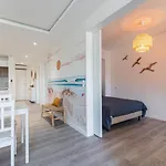 Apartment Tanit - 6 Couchages - Piscine & Garage Juan-les-Pins