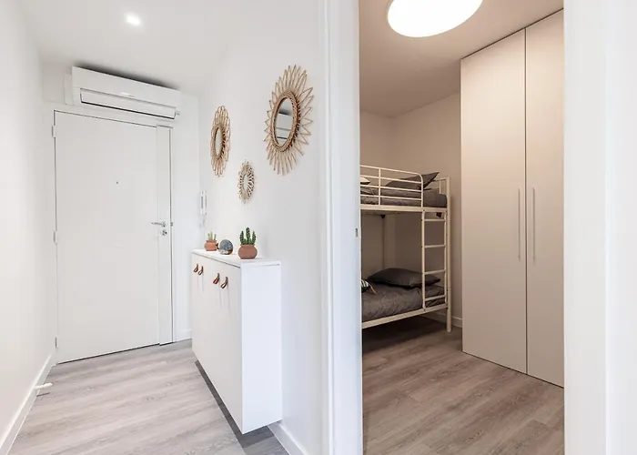 Tanit - 6 Couchages - Piscine & Garage Apartment