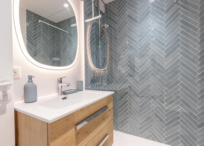 Tanit - 6 Couchages - Piscine & Garage